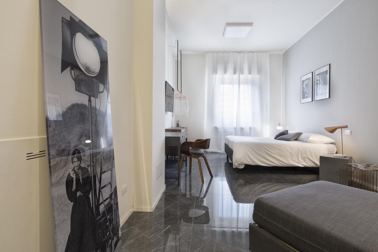 Suite Vogue Stazione Voghera Exterior foto